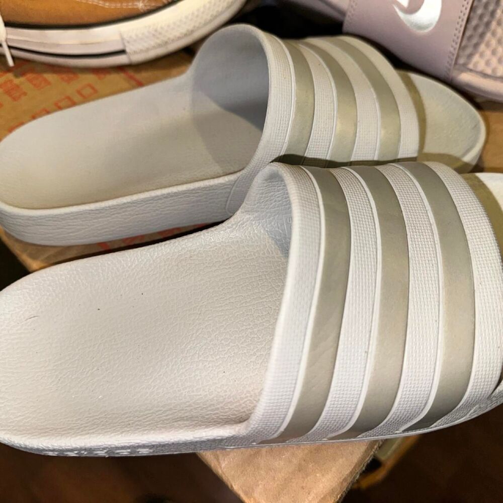 Adidas Men's Grey and White Sandals